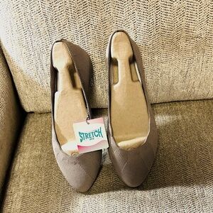 Skechers "Bewitch" Flats